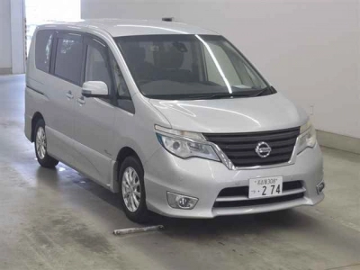 NISSAN SERENA
