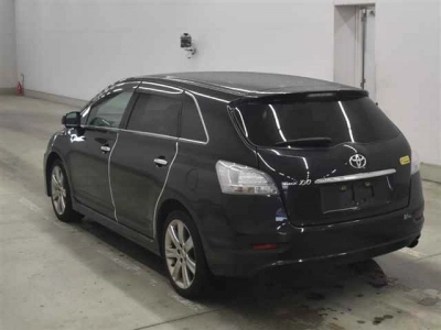 TOYOTA MARK X ZIO