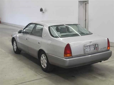 TOYOTA CROWN MAJESTA
