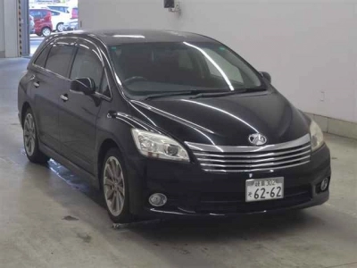 TOYOTA MARK X ZIO