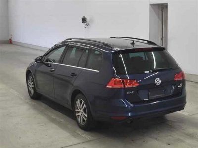 VOLKSWAGEN GOLF VARIANT