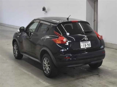 NISSAN JUKE