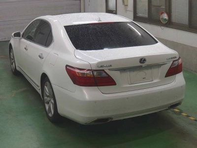 LEXUS LS