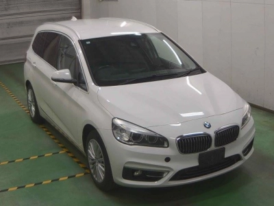 BMW 2 SERIES