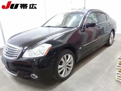 NISSAN FUGA