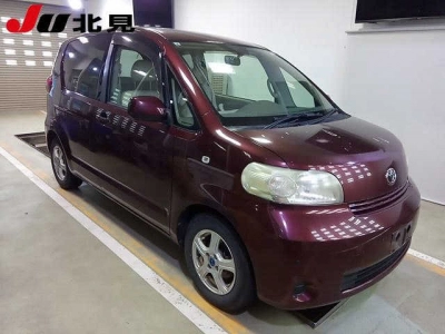 TOYOTA PORTE