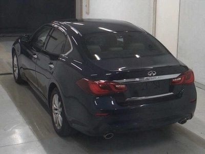 NISSAN FUGA