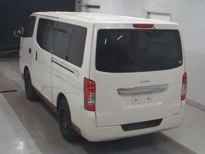 ISUZU COMO