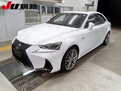 LEXUS IS