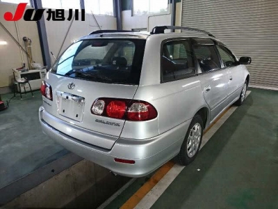 TOYOTA CALDINA