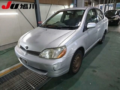 TOYOTA PLATZ
