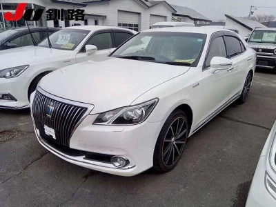 TOYOTA CROWN MAJESTA