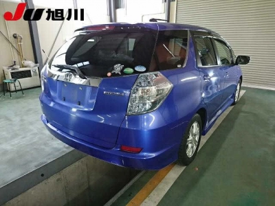 HONDA FIT SHUTTLE