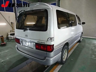 TOYOTA GRANVIA