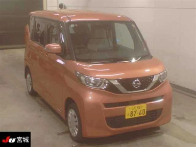 NISSAN ROOX