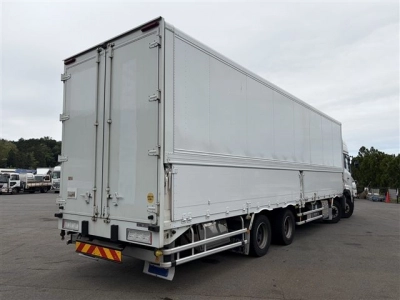 NISSAN UD