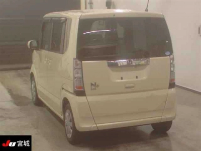 HONDA N BOX +