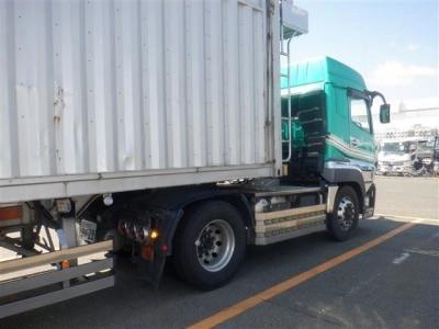MITSUBISHI FUSO