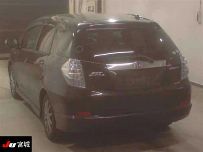 HONDA FIT SHUTTLE
