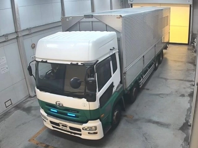 NISSAN UD