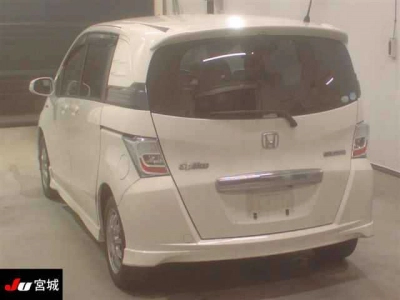 HONDA FREED SPIKE
