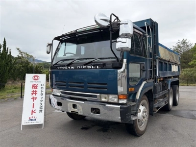 NISSAN UD
