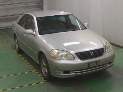 TOYOTA MARK II