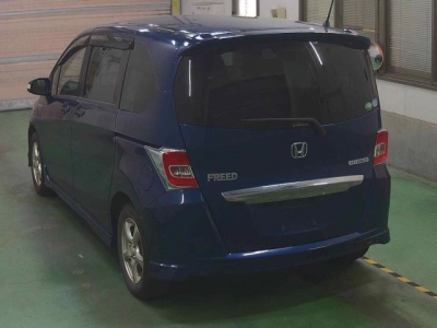 HONDA FREED