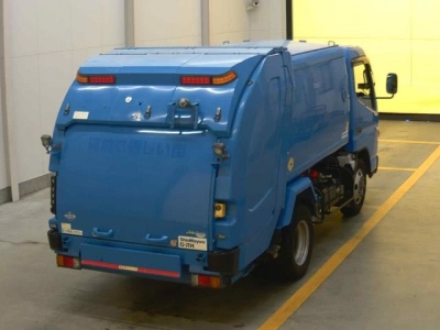 MITSUBISHI CANTER