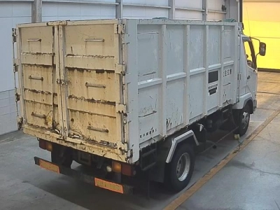 MITSUBISHI FUSO FIGHTER