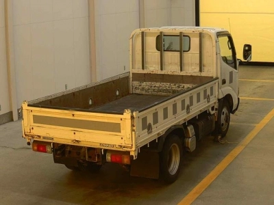 TOYOTA DYNA