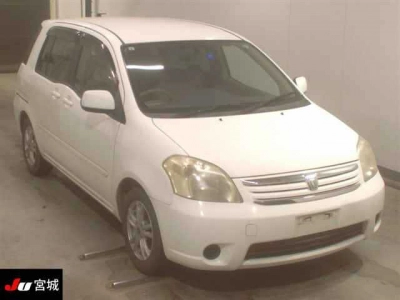 TOYOTA RAUM