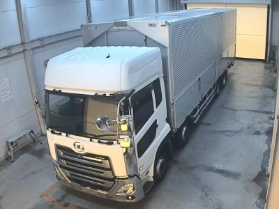 NISSAN UD