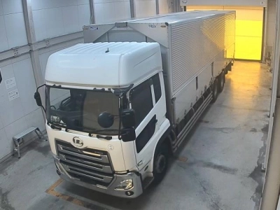 NISSAN UD