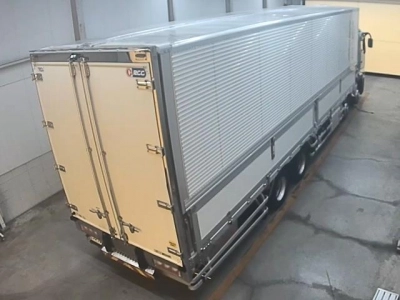 MITSUBISHI FUSO