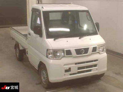 NISSAN CLIPPER