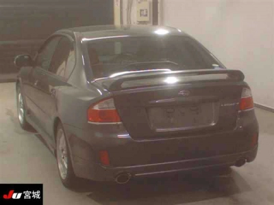 SUBARU LEGACY B4