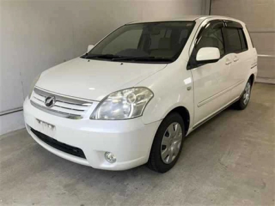 TOYOTA RAUM