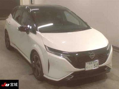 NISSAN AURA