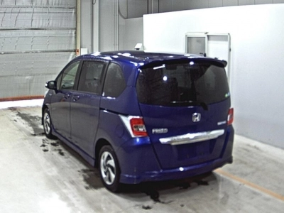HONDA FREED HYBRID