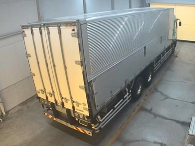 MITSUBISHI FUSO