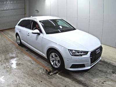 AUDI A4 AVANTE