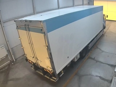 MITSUBISHI FUSO FIGHTER