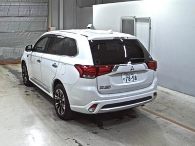 MITSUBISHI OUTLANDER PHEV