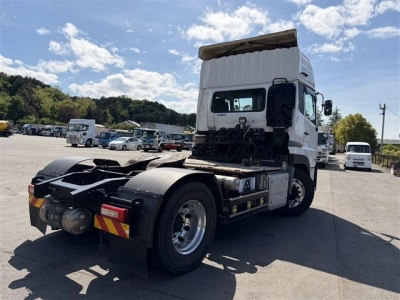 NISSAN UD