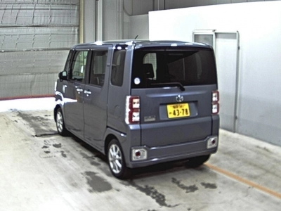 TOYOTA PIXIS MEGA