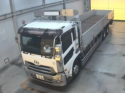 NISSAN UD