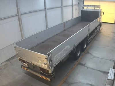 NISSAN UD