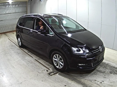 VOLKSWAGEN SHARAN