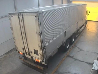 NISSAN UD